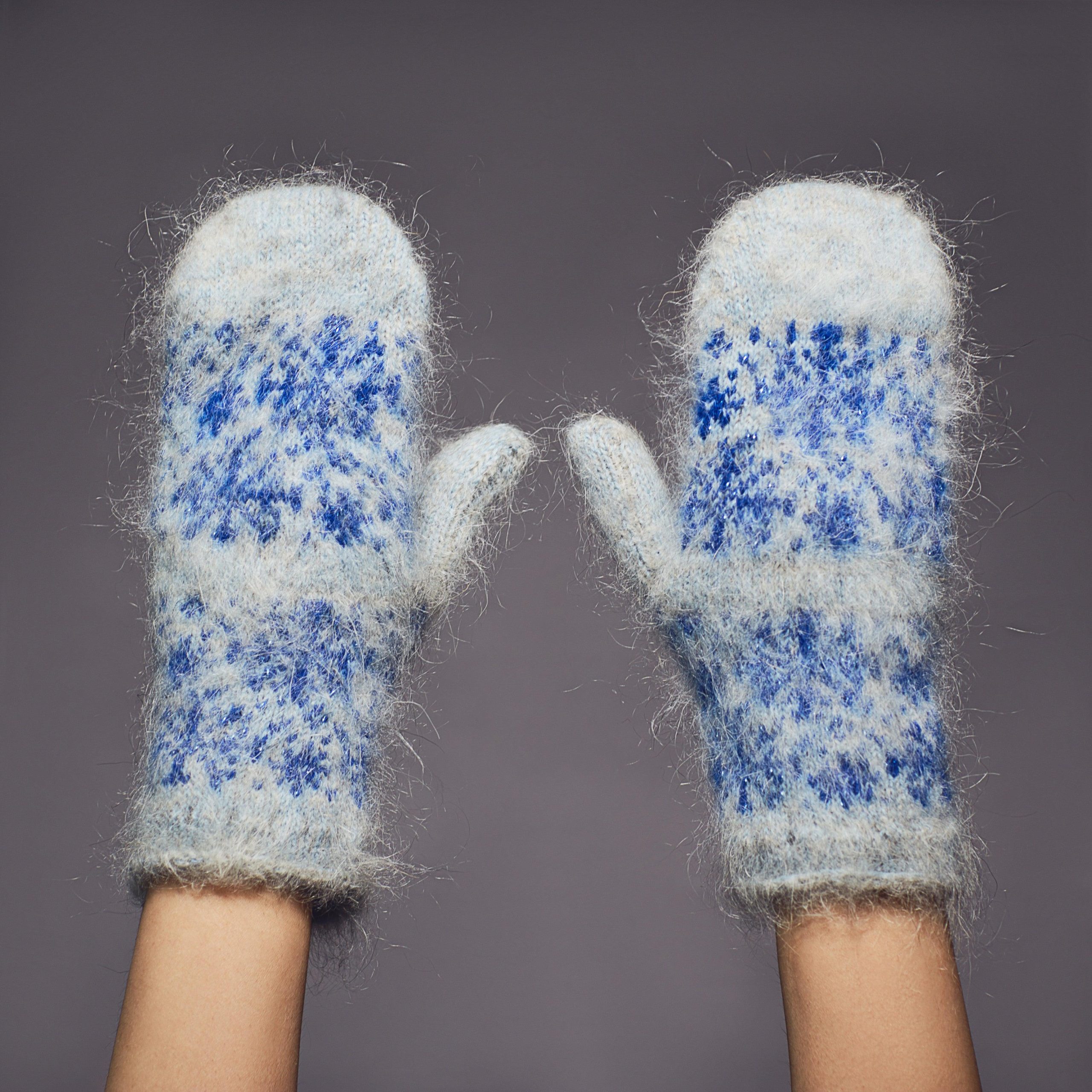 Blue-snowflake-goat-hair-mittens.jpg