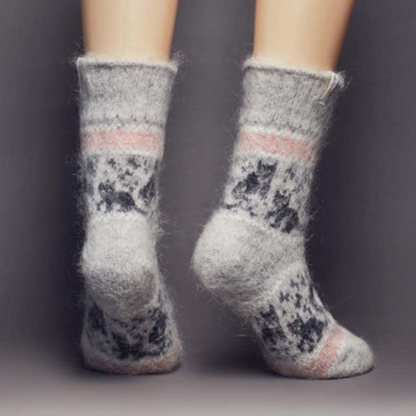 Cats-grey-crew-goat-socks.jpg