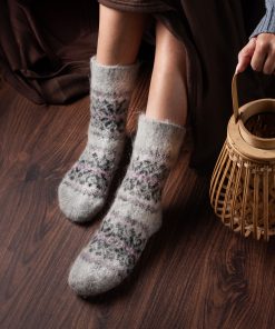 Women's Lovely Lace Non-Binding Goat Wool Crew Socks