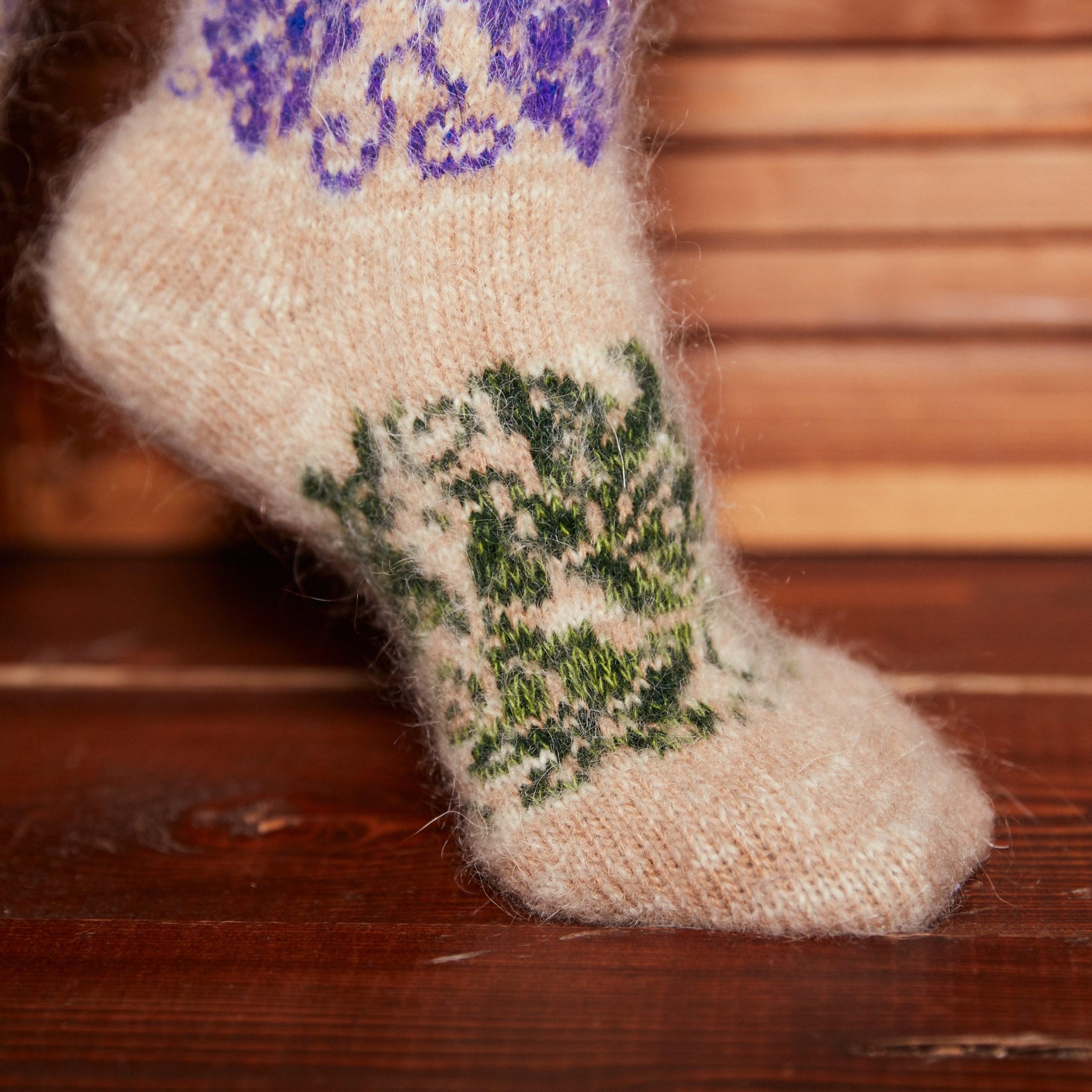 Grape-leaves-crew-goat-socks.jpg