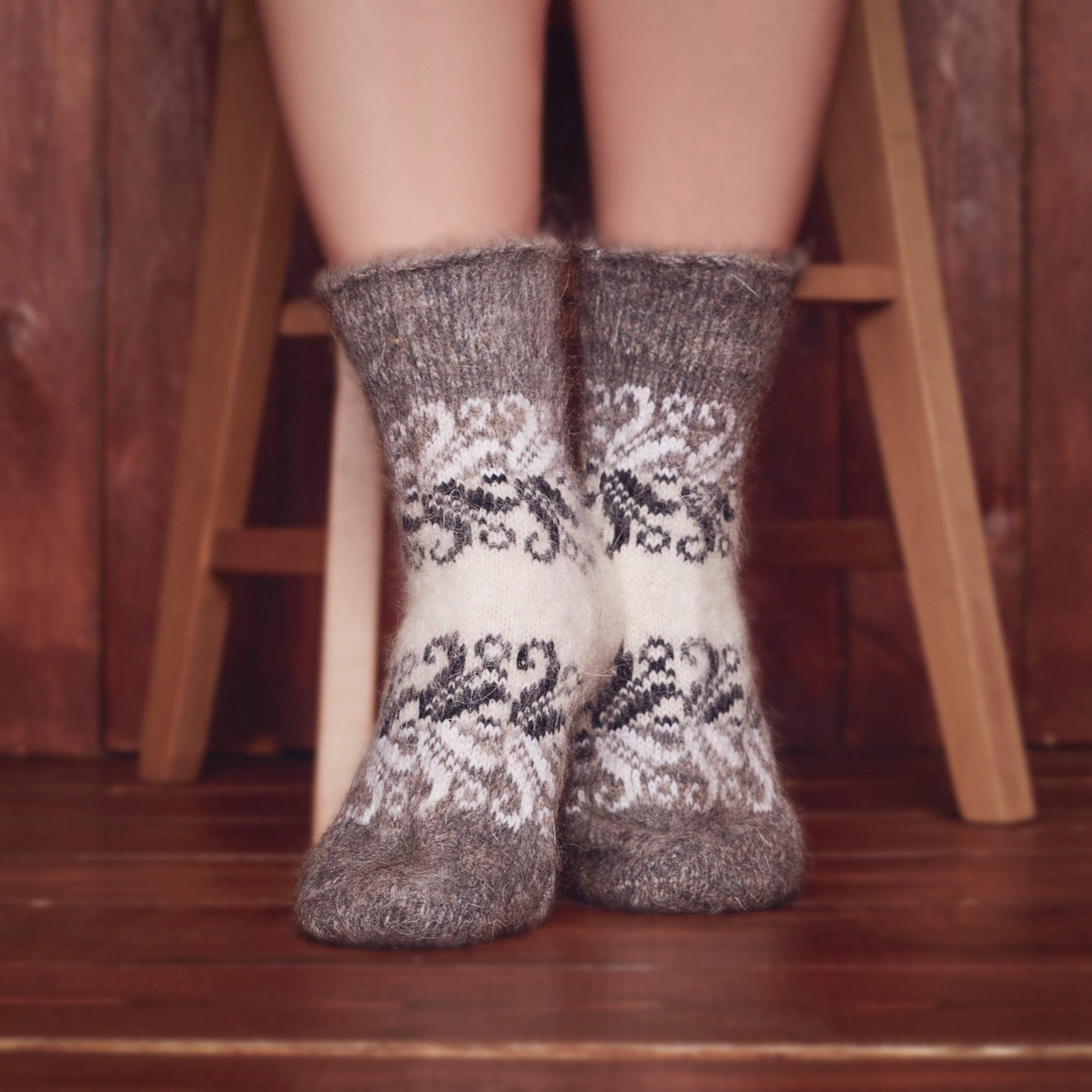 Grey-white-black-crew-socks.jpg