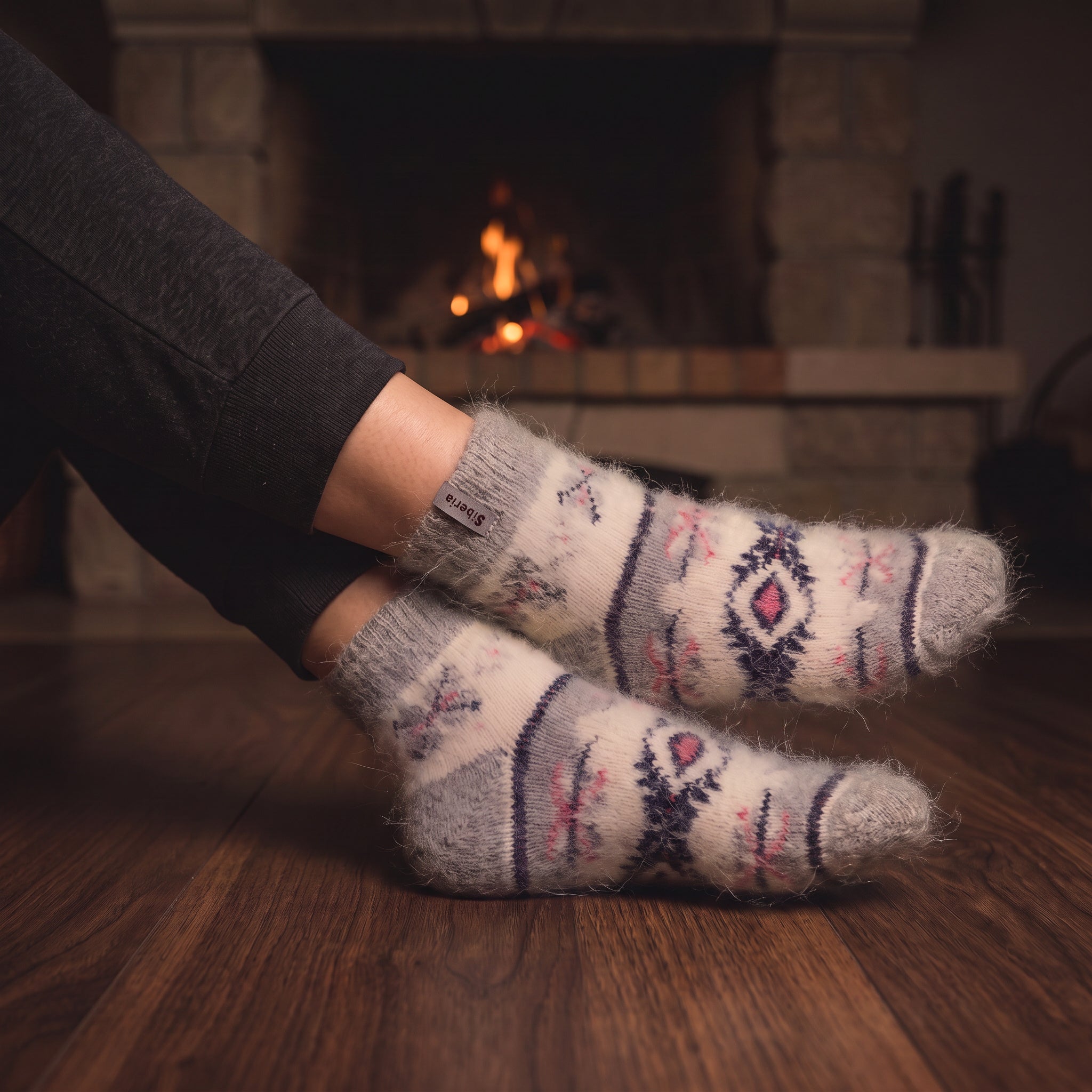 sm-image-0dd41a47367c67a7fabe0afd Women's Cozy Romance Goat Wool Low-Cut Socks