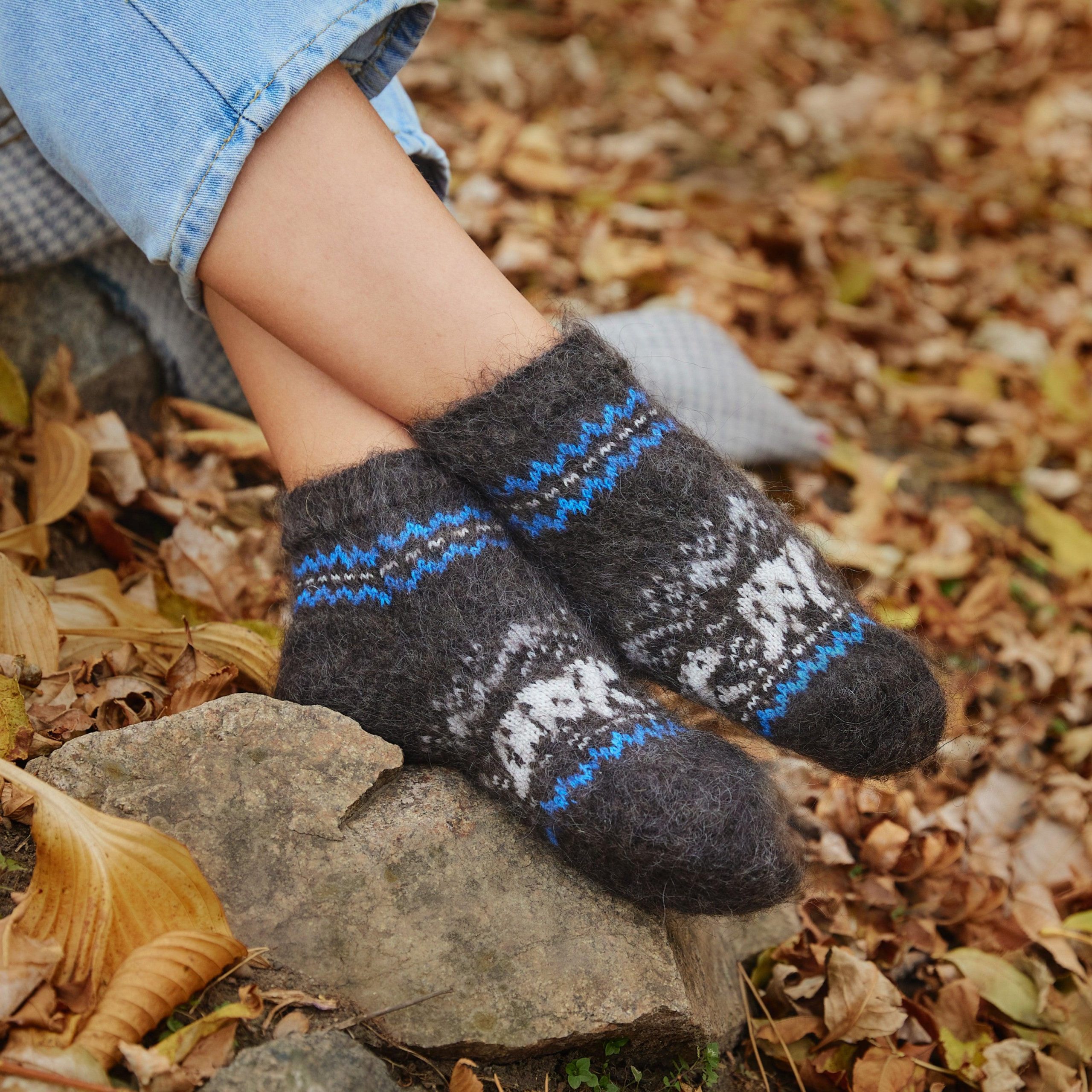 sm-image-155240e6ca8dceeaebdf34d7 Unisex Rambling Bear Non-Binding Goat Wool Low-Cut Socks