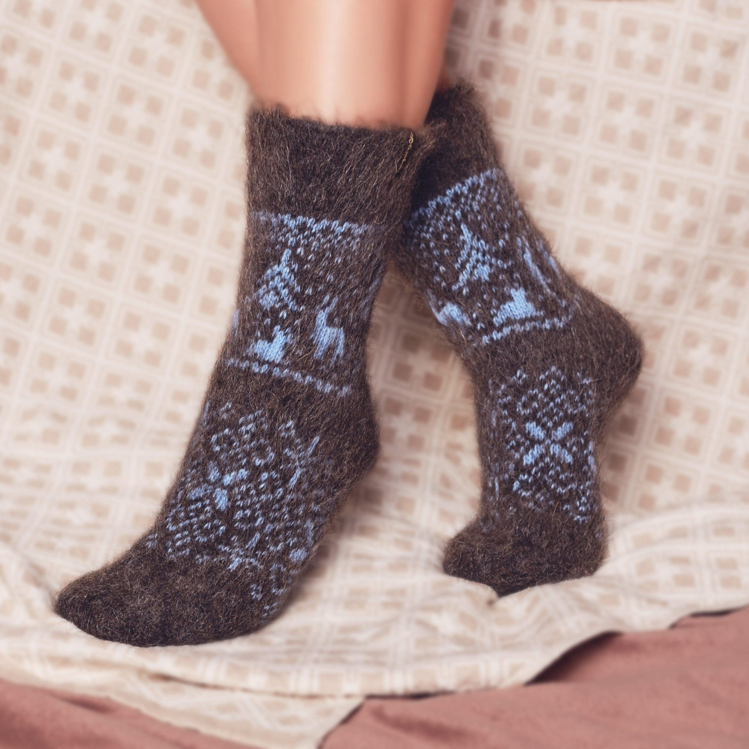 sm-image-2097a9f1e2ec97b679902c8b Unisex Alpine Night Non-Binding Goat Wool Crew Socks