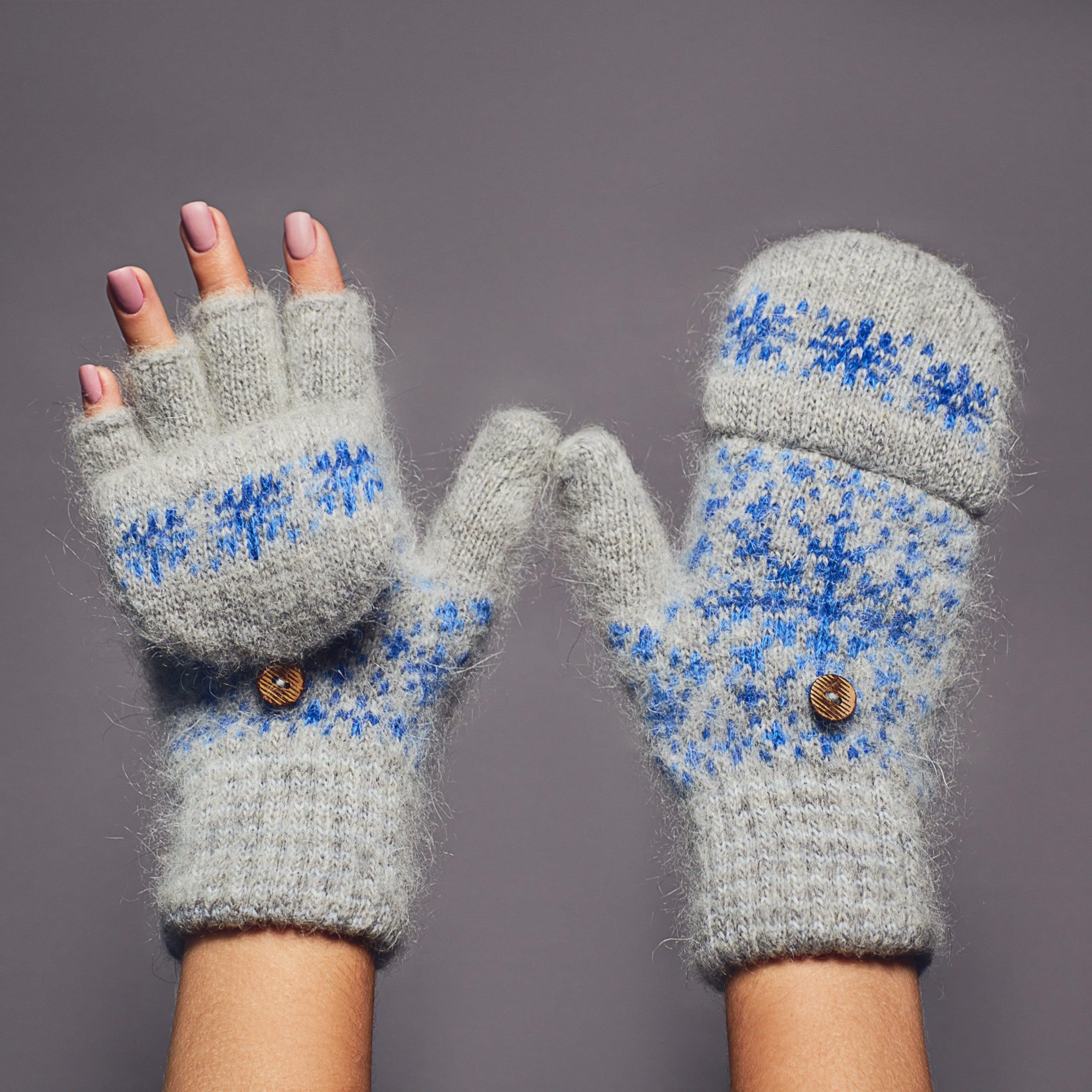 sm-image-86dc954158c8457abebd5baf Women's Blue Blizzard Goat Wool Mitten Gloves