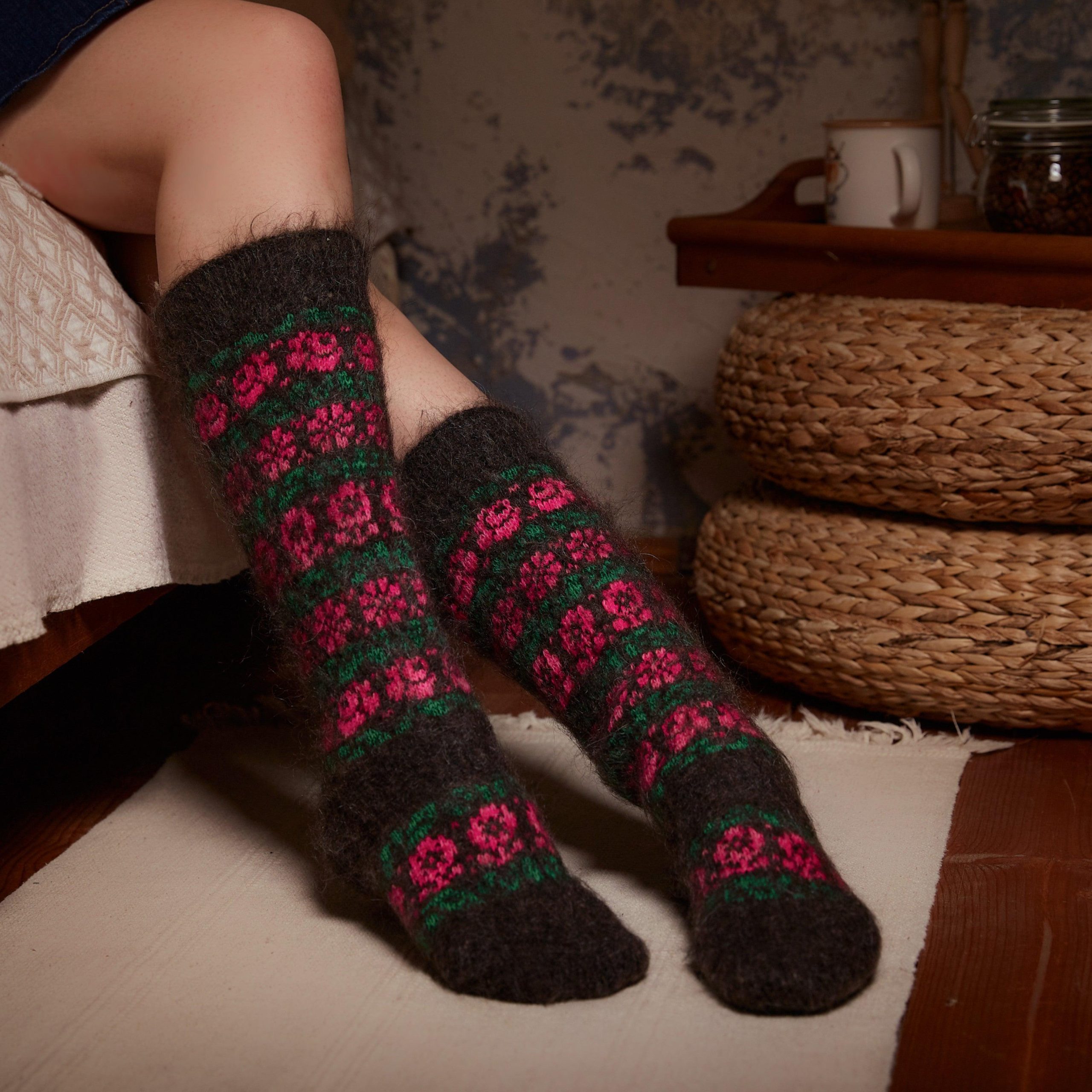 sm-image-b3a8bdd78f7f1d5fd42264c0 Women's Bountiful Blossoms Goat Wool Knee-High Socks