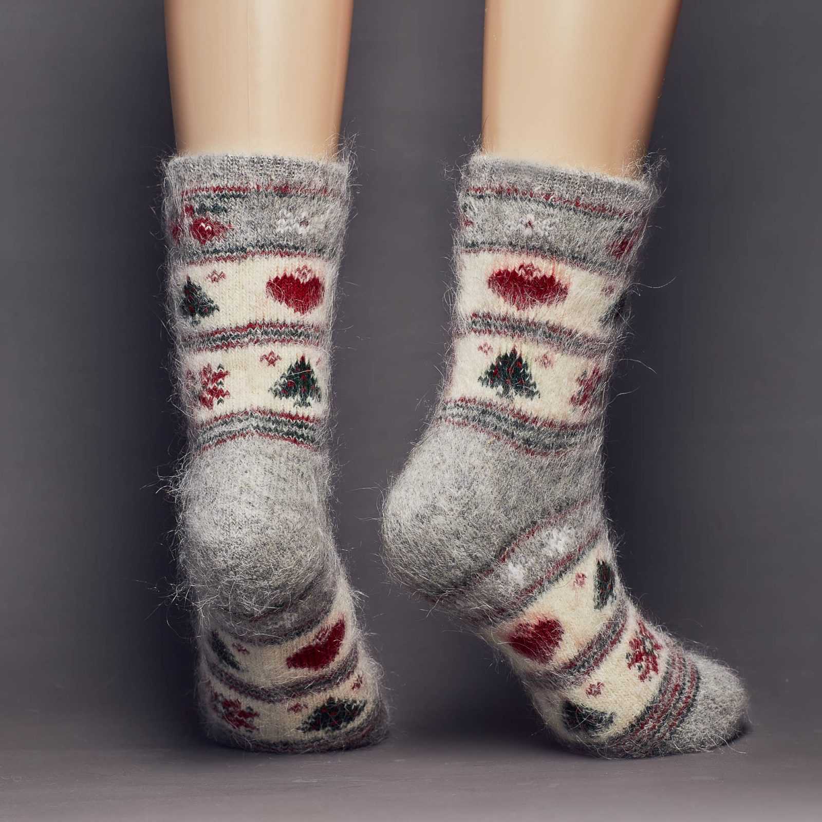 sm-image-e0432a20a90922a4c899fe32 Unisex Season’s Cheer Thick Goat Wool Crew Socks