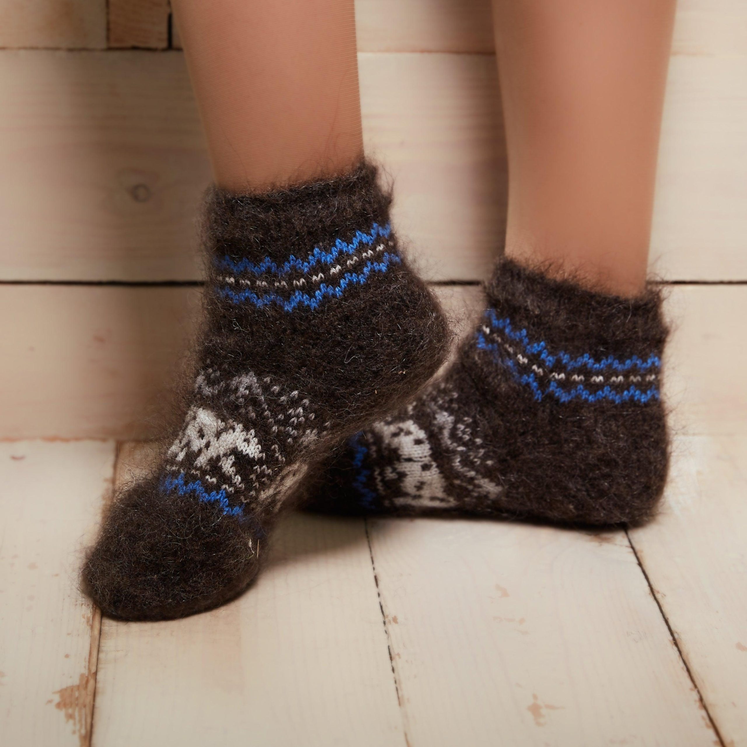 sm-image-f836c80aeea569cda225e32f Unisex Rambling Bear Non-Binding Goat Wool Low-Cut Socks